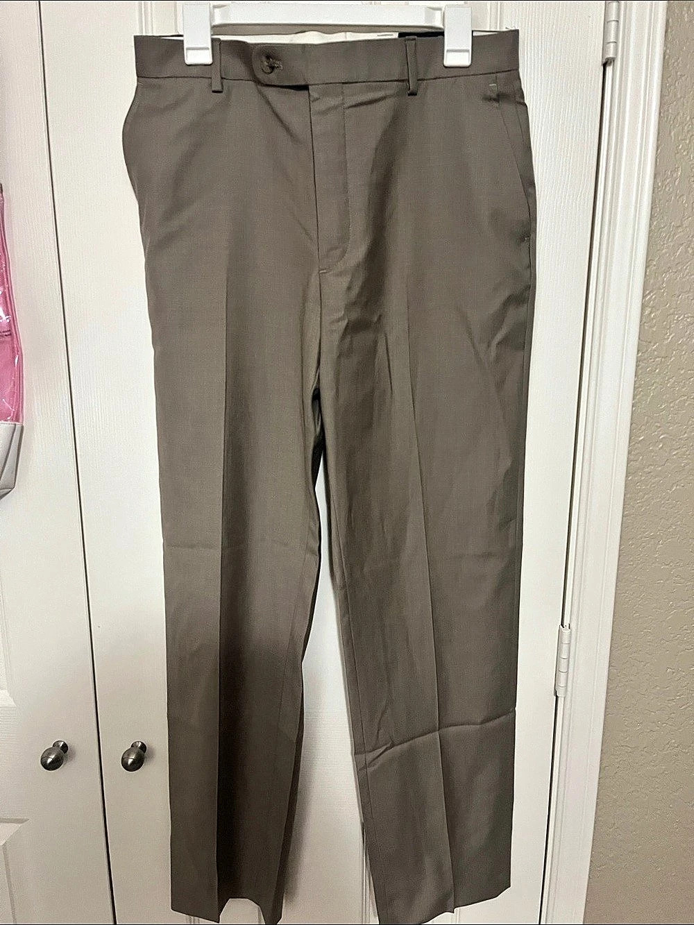 Men's Joseph Abboud Slacks in Light Brown Like New